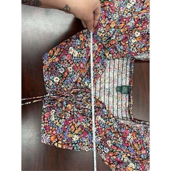 Wild Fable Floral Cropped Blouse Size Small - Picture 5 of 8